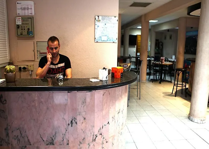 Πανσιόν Miranda 2*