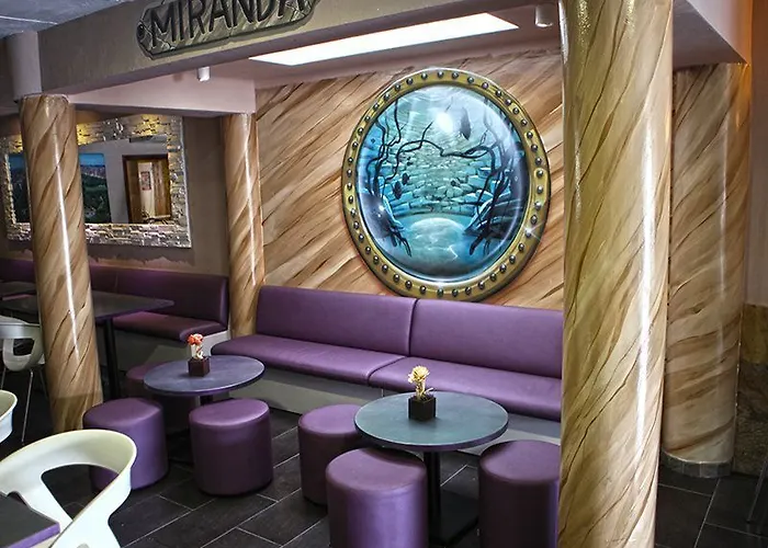 Miranda Πανσιόν 2*